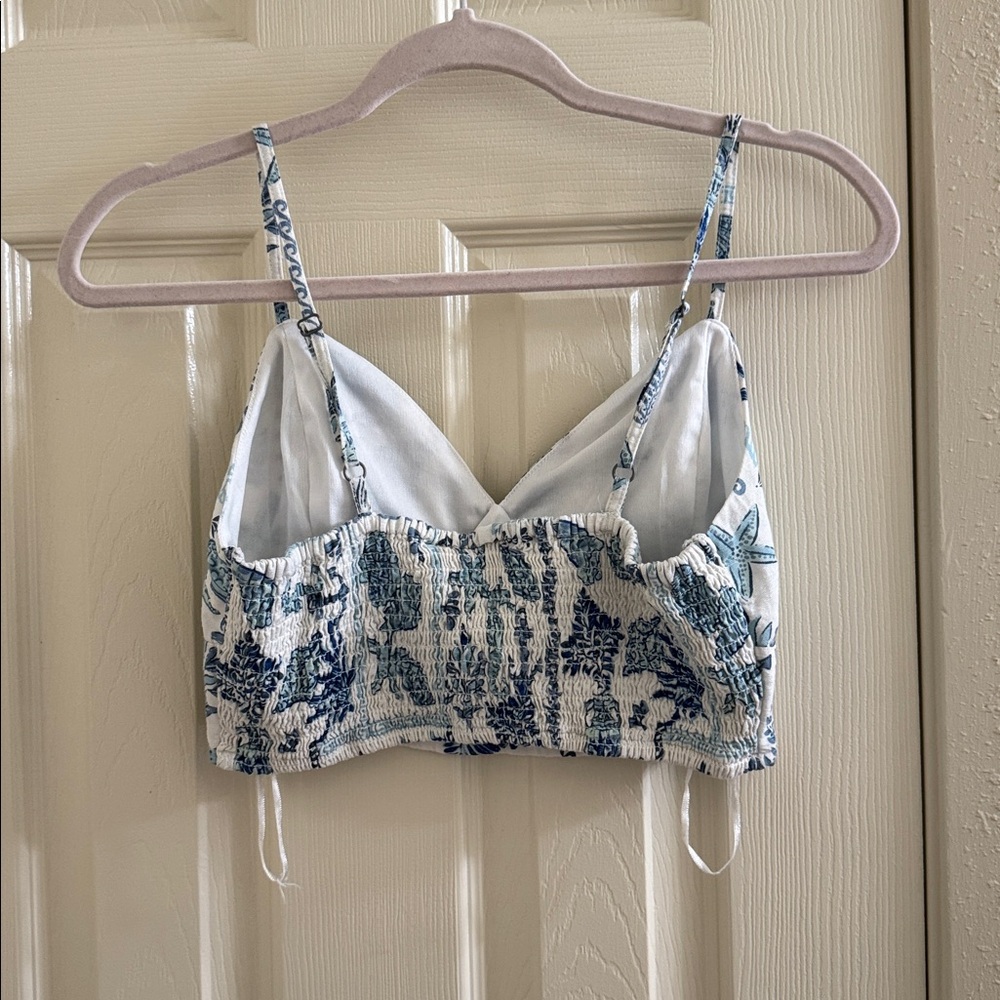 Blue and white summer tank - Picture 2 of 2